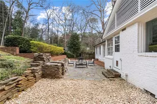 1129 E Beechwood Dr NW, Atlanta, GA 30327 - Photo 27