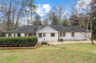 1129 E Beechwood Dr NW, Atlanta, GA 30327 - Photo 29