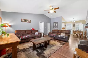 328 Highland Estate, Commerce, GA 30529 - Photo 3