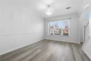 1150 River Overlook Dr, Lawrenceville, GA 30043 - Photo 5