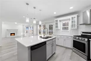 1150 River Overlook Dr, Lawrenceville, GA 30043 - Photo 7