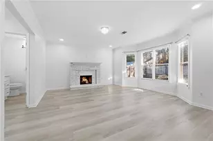 1150 River Overlook Dr, Lawrenceville, GA 30043 - Photo 11