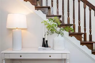 910 Curlew Ct, Sandy Springs, GA 30327 - Photo 9