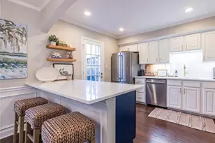 12 Bassett Hall Pl NW, Atlanta, GA 30318 - Photo 9