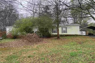 861 Boss Hardy Rd, Winder, GA 30680 - Photo 1