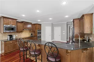 1131 Blue Water Ct, Buford, GA 30518 - Photo 17