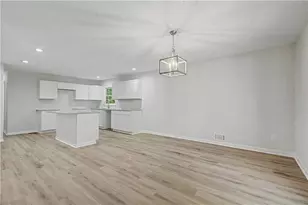 556 Roxbury Dr, Riverdale, GA 30274 - Photo 7