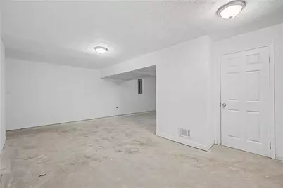 556 Roxbury Drive, Riverdale, GA 30274 - Photo 25