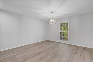 556 Roxbury Dr, Riverdale, GA 30274 - Photo 9