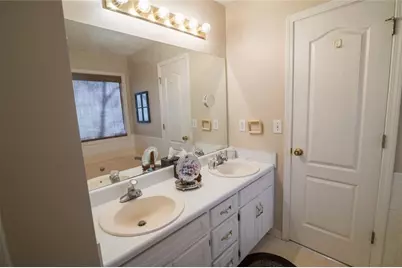 1585 Snow Hill Drive, Lawrenceville, GA 30045 - Photo 17