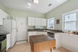 2060 Buckley Trail, Snellville, GA 30078 - Photo 11