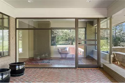 374 Londonberry Road, Atlanta, GA 30327 - Photo 3