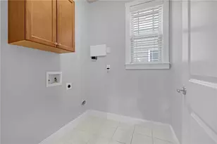 2048 Village Crest Dr NW, Atlanta, GA 30318 - Photo 9