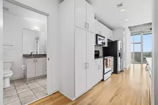 943 Peachtree St NE, Atlanta, GA 30309 - Photo 3