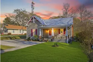 171 NE Broad St, Fairburn, GA 30213 - Photo 1