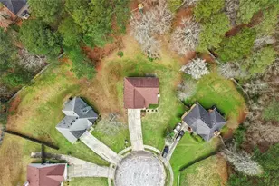 2100 Green Tree Ct, Lithonia, GA 30058 - Photo 3