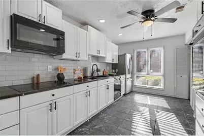 3293 Clairmont North NE, Brookhaven, GA 30329 - Photo 11