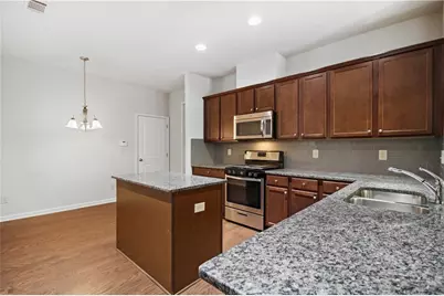 5090 Breezewood Circle, Alpharetta, GA 30004 - Photo 9