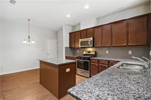 5090 Breezewood Cir, Alpharetta, GA 30004 - Photo 9