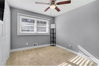 390 Dot Drive, Atlanta, GA 30349 - Photo 17