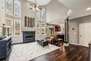 988 Poplar Mill Ct, Buford, GA 30518 - Photo 3