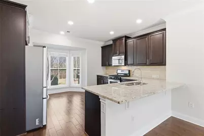 7990 Willoughby Court, Alpharetta, GA 30005 - Photo 5