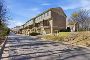 7990 Willoughby Ct, Alpharetta, GA 30005 - Photo 3