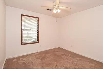 10164 Wooten Road, Roswell, GA 30076 - Photo 11