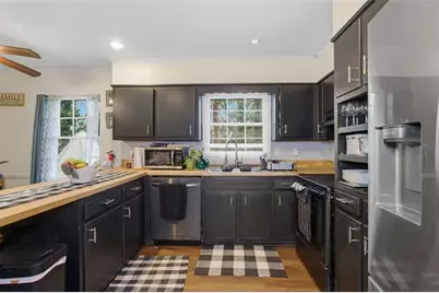 957 Rowland Road, Stone Mountain, GA 30083 - Photo 7