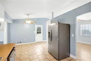 2404 Rhine Ct, Lawrenceville, GA 30043 - Photo 15