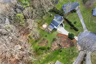 2404 Rhine Ct, Lawrenceville, GA 30043 - Photo 5