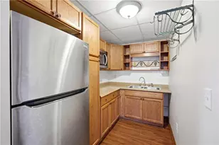 2404 Rhine Ct, Lawrenceville, GA 30043 - Photo 29