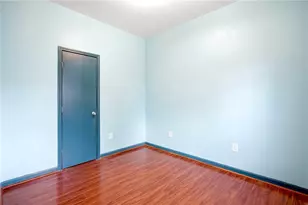 2404 Rhine Ct, Lawrenceville, GA 30043 - Photo 33