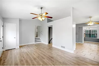 2404 Rhine Court, Lawrenceville, GA 30043 - Photo 11