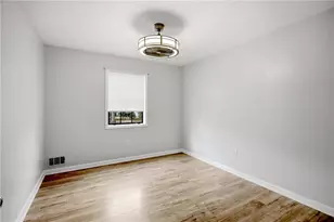 2404 Rhine Ct, Lawrenceville, GA 30043 - Photo 21