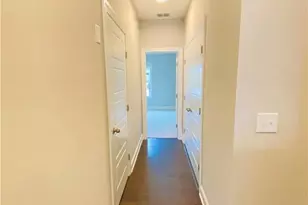 1815 Hislop Ln, Atlanta, GA 30345 - Photo 15