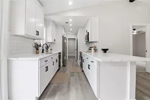 6075 Sumter Dr, Douglasville, GA 30135 - Photo 9