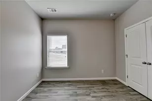 122 Moriah Woods Dr, Auburn, GA 30011 - Photo 37