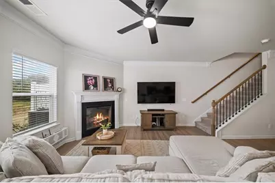 301 Braswell Court, Woodstock, GA 30188 - Photo 5