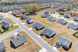 1302 River Mist Cir, Jefferson, GA 30549 - Photo 35