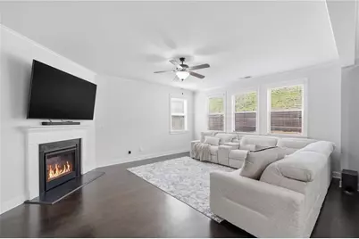 5560 Mirror Lake Drive, Cumming, GA 30028 - Photo 19