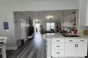 10900 Wittenridge Dr, Alpharetta, GA 30022 - Photo 5