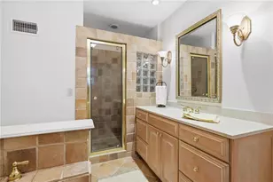 2059 Brookview Dr NW, Atlanta, GA 30318 - Photo 19