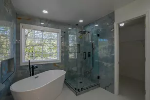 377 Dunagan Chase Dr, Lawrenceville, GA 30045 - Photo 17