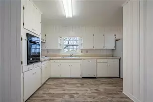 33 Summit Dr, Lindale, GA 30147 - Photo 11