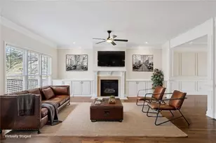 2165 Parkview Run, Atlanta, GA 30318 - Photo 7