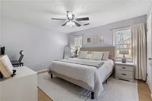 1389 Ashbrook Dr, Lawrenceville, GA 30043 - Photo 3