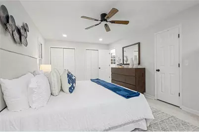 5464 Breathitt Drive SW, Lilburn, GA 30047 - Photo 15