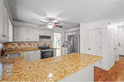 1700 Summit View Way, Snellville, GA 30078 - Photo 9
