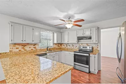 1700 Summit View Way, Snellville, GA 30078 - Photo 7